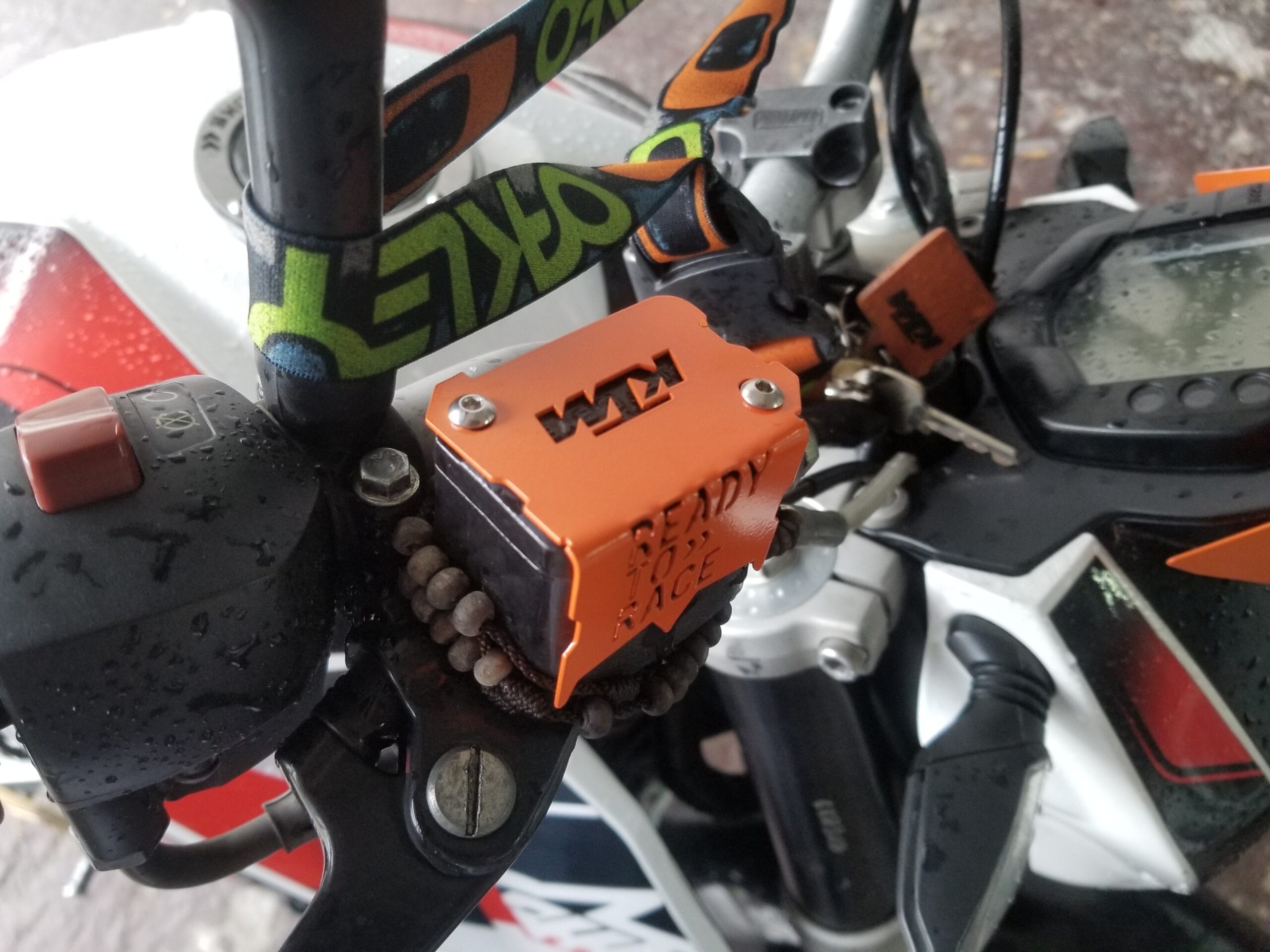 Protector Bomba Delantera KTM