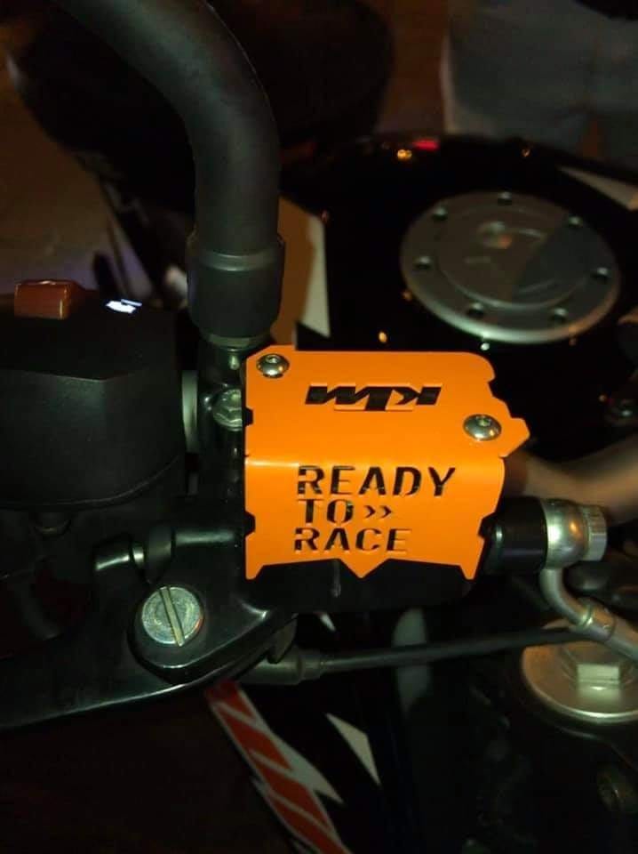 Protector Bomba Delantera KTM
