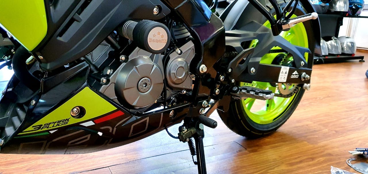 Benelli 180 - Defensas (Sliders) Cilindro de Aluminio